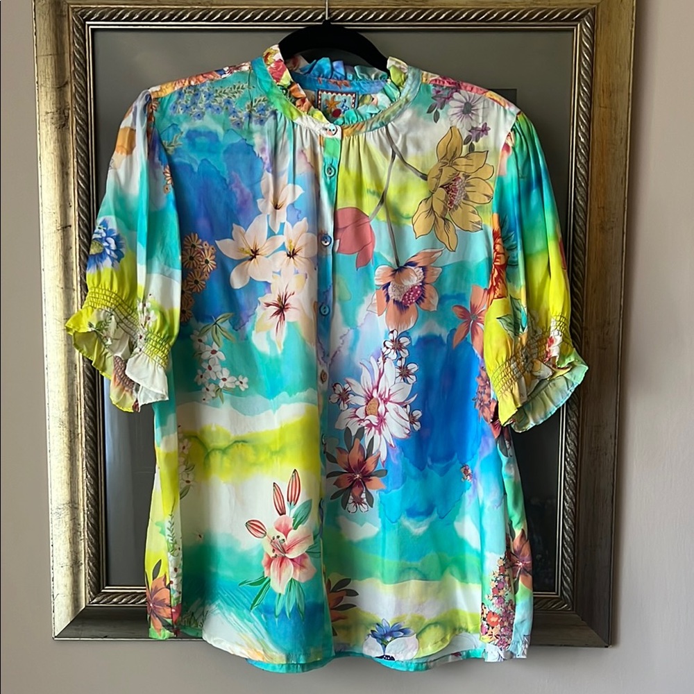 JOHNNY WAS SILK 
TIEDYER LEILA BLOUSE LARGE